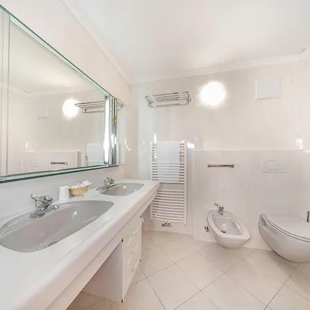 Gran Lägenhetshotell 4*